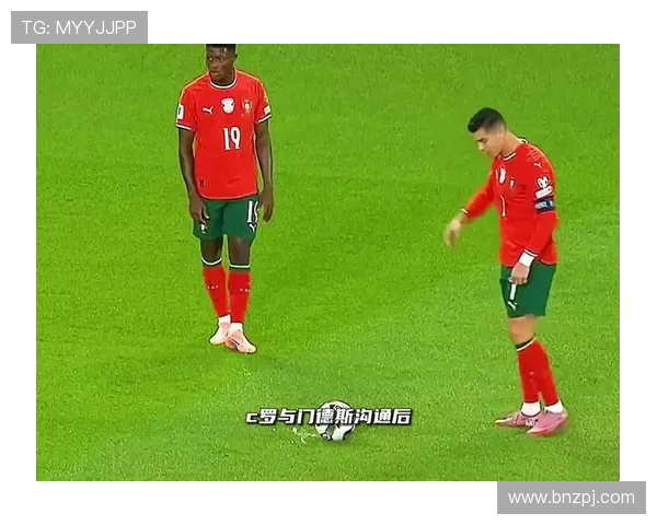 足球比赛中的球员互相配合与战术执行 足球比赛中的球员互相配合与战术执行